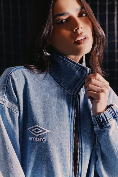 https://cdn.shopify.com/s/files/1/0293/9277/files/05-11-26_UMBRO_-Collection_LOOK_53_RA_CW_09-23-51_11447_ES.jpg?v=1780419577&with=400&height=600