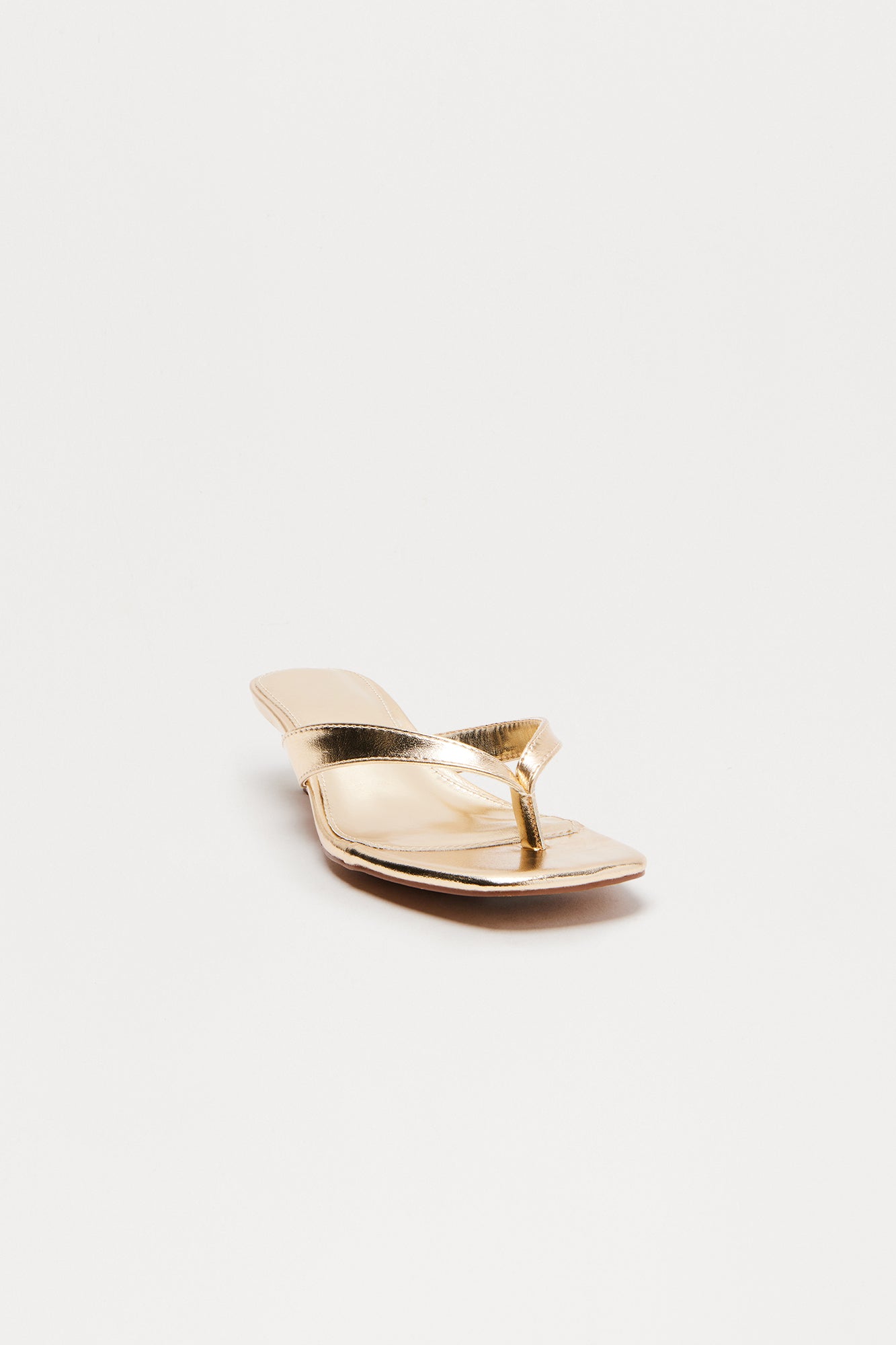 https://cdn.shopify.com/s/files/1/0293/9277/files/05-12-25_S15_107_BRAT11_Gold_ZSR_CZ_15-04-18_FLATLAY_12835_PXF.jpg?v=1750443331