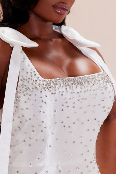 https://cdn.shopify.com/s/files/1/0293/9277/files/05-12-25_S5_2_24GWF813A_White_ZSR_RA_IM_11-12-49_PLUS_0474_PXF.jpg?v=1747174955&with=400&height=600