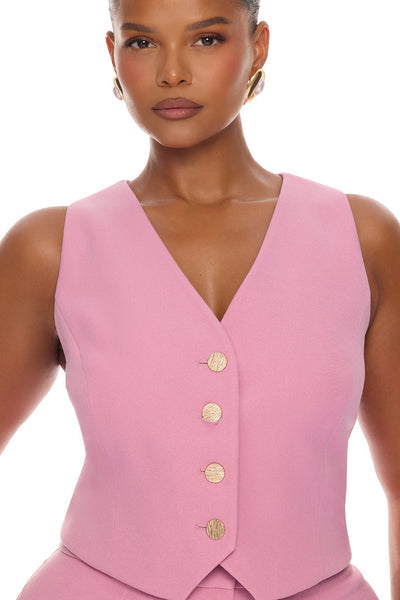 https://cdn.shopify.com/s/files/1/0293/9277/files/05-12-26_S9_12_FN24075_Pink_AE_IM_11-43-10_PLUS_34726_PXF.jpg?v=1778857423&with=400&height=600