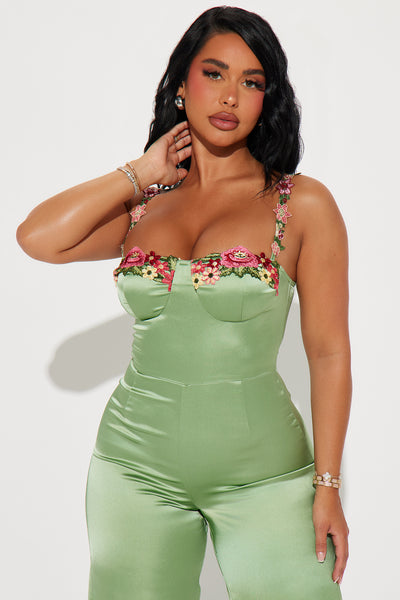 https://cdn.shopify.com/s/files/1/0293/9277/files/05-13-24_S1_35_KDJJ4021807_Sage_TK_IM_14-34-49_75084_PXF.jpg?v=1715870563&with=400&height=600