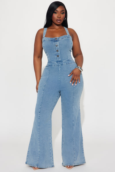 https://cdn.shopify.com/s/files/1/0293/9277/files/05-13-24_S5_12_20009_LightWash_RA_DO_11-34-27_PLUS_6439_PXF.jpg?v=1715880759&with=400&height=600