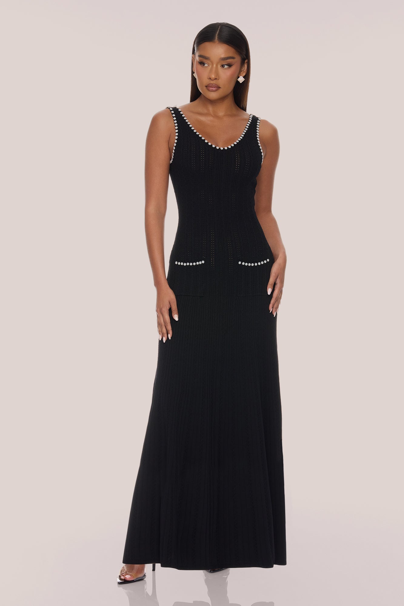https://cdn.shopify.com/s/files/1/0293/9277/files/05-13-26_S9_12_25GW095_BlackWhite_ZSR_KJ_IM_11-48-38_0852_PXF_RT.jpg?v=1781042236