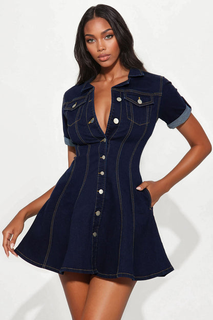 https://cdn.shopify.com/s/files/1/0293/9277/files/05-14-25_S6_64_FN5211MNWR_DarkWash_RA_AP_15-22-40_85096_CM-Adia_BH_MH.jpg?v=1748031234