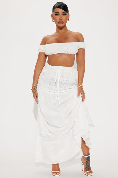https://cdn.shopify.com/s/files/1/0293/9277/files/05-16-24_S1_18_24GWF9177_White_KJ_IM_11-46-23_76544_PXF.jpg?v=1750275797&with=400&height=600