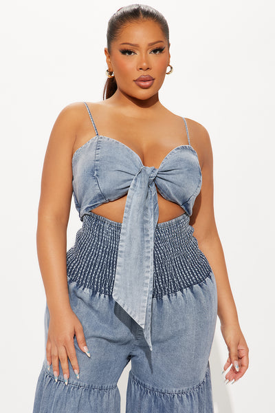 https://cdn.shopify.com/s/files/1/0293/9277/files/05-19-25_S4_29_JR4484_MediumWash_KJ_AC_11-50-43_PLUS_37403_PXF.jpg?v=1747783655&with=400&height=600