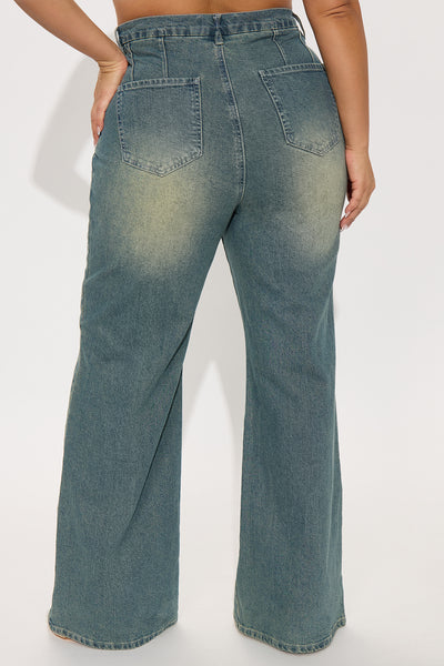 https://cdn.shopify.com/s/files/1/0293/9277/files/05-19-25_S8_18_FN25717JL34_VintageWash_JP_SS_10-44-47_PLUS_2354_PXF.jpg?v=1747767646&with=400&height=600