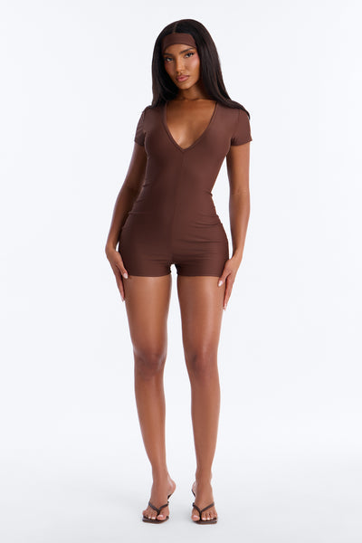 https://cdn.shopify.com/s/files/1/0293/9277/files/05-19-26_S1_54_V126RP0622_Chocolate_LB_SS_15-14-03_0970_PXF.jpg?v=1779811371&with=400&height=600