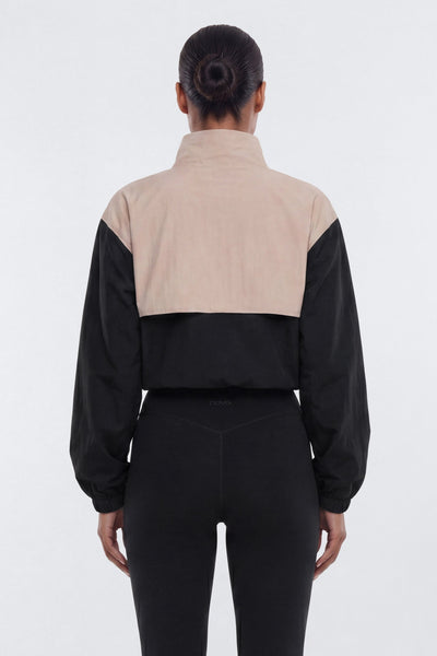 https://cdn.shopify.com/s/files/1/0293/9277/files/05-19-26_S7_PM_44_B426SB1202_Black_JG_NL_20-15-02_75804-16_AB_AB_JA.jpg?v=1780692486&with=400&height=600