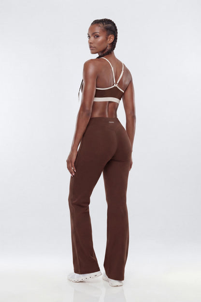 https://cdn.shopify.com/s/files/1/0293/9277/files/05-19-26_S7_PM_45_B125SB1315_Brown_JG_NL_20-23-08_75830-15_AB_AB_JA.jpg?v=1780680636