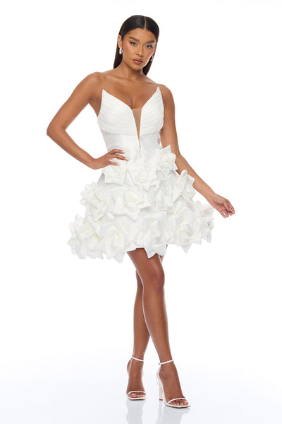 https://cdn.shopify.com/s/files/1/0293/9277/files/05-19-26_S9_14_JY4380_White_KJ_IM_11-19-48_2046_PXF.jpg?v=1779466929&with=400&height=600