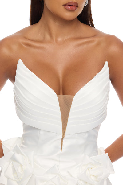 https://cdn.shopify.com/s/files/1/0293/9277/files/05-19-26_S9_14_JY4380_White_KJ_IM_11-20-26_2066_PXF.jpg?v=1779466929&with=400&height=600