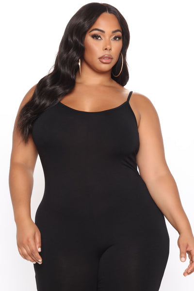 https://cdn.shopify.com/s/files/1/0293/9277/products/05-20-21Studio3_ME_RL_13-40-44_43_VJ1822N_Black_1435_PLUS_KL.jpg?v=1621631322&with=400&height=600