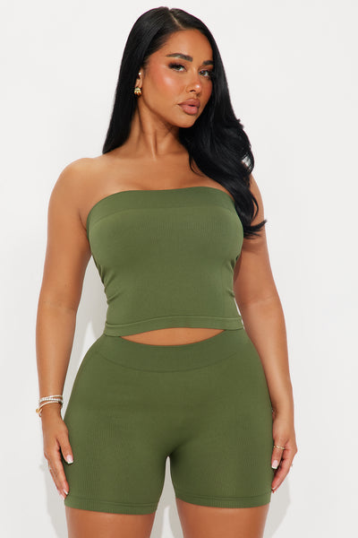 https://cdn.shopify.com/s/files/1/0293/9277/files/05-20-25_S3_14_J9N3149C_Olive_ZSR_KJ_JS_10-42-43_27971_PXF.jpg?v=1747844102&with=400&height=600