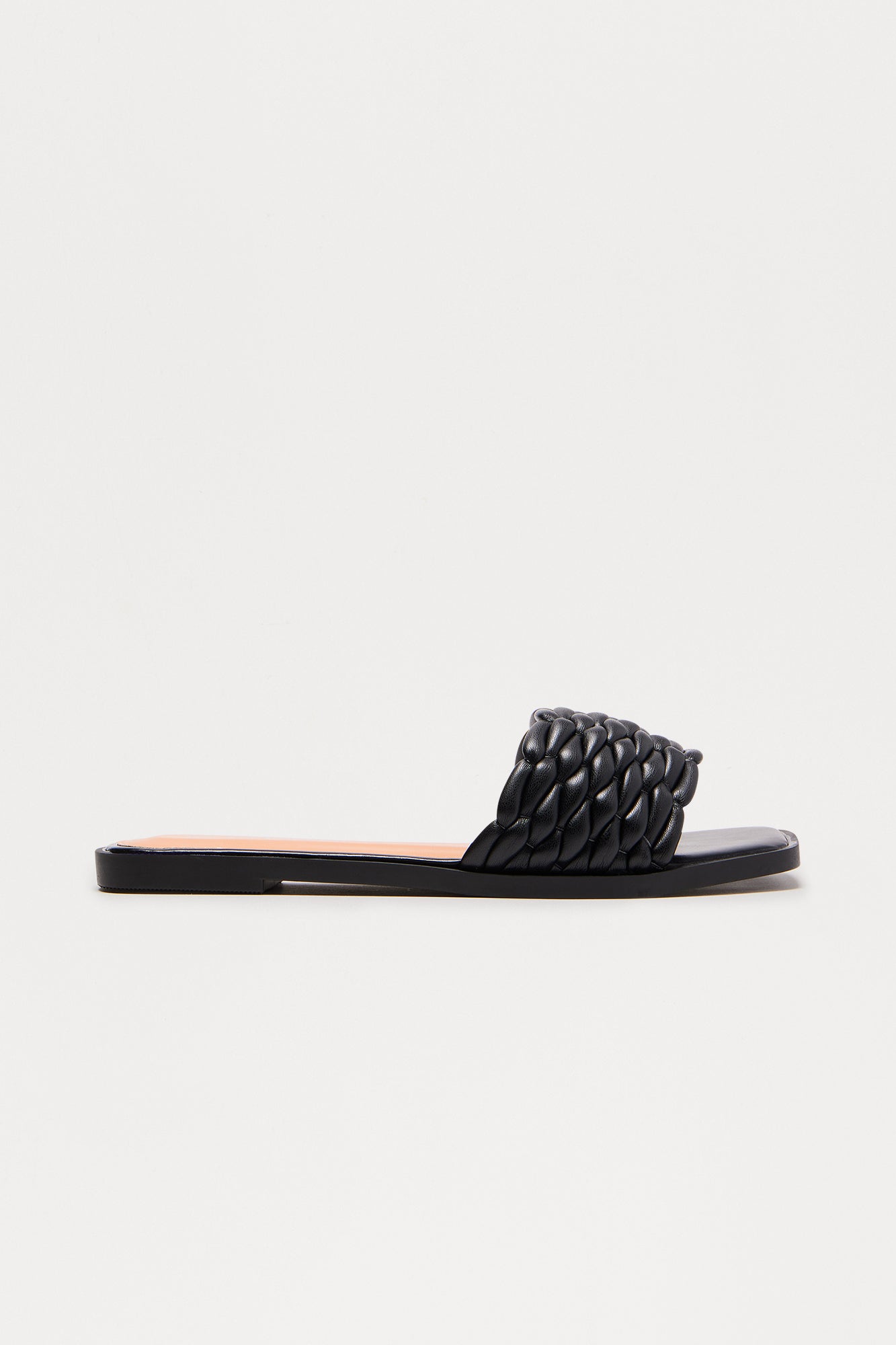 https://cdn.shopify.com/s/files/1/0293/9277/files/05-21-25_S15_127_STANDOUT56_Black_CZ_13-16-19_FLATLAY_5206_PXF.jpg?v=1750873922