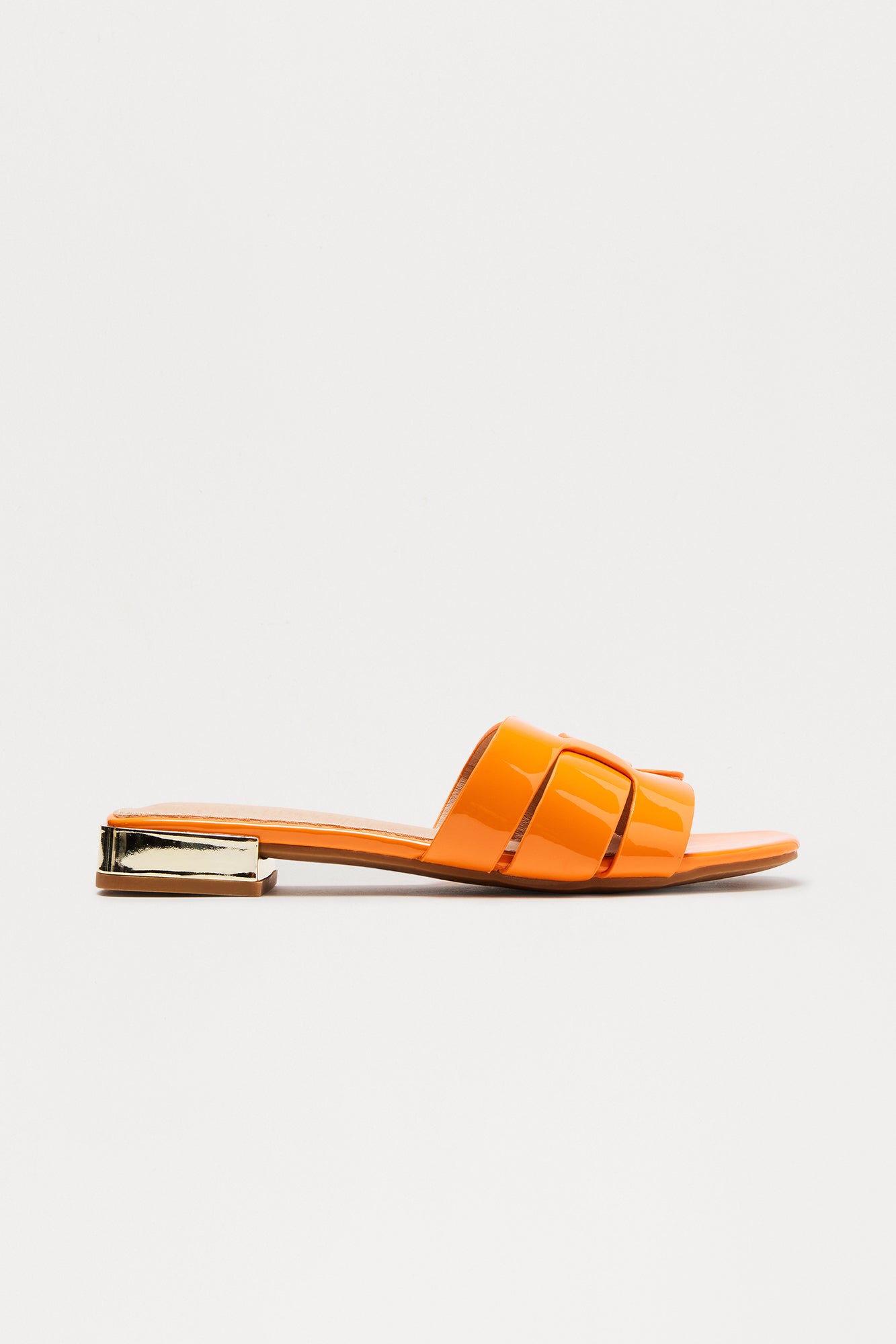 https://cdn.shopify.com/s/files/1/0293/9277/files/05-21-25_S15_190_SQUARE5_Orange_CZ_14-30-14_FLATLAY_5325_PXF.jpg?v=1750811821
