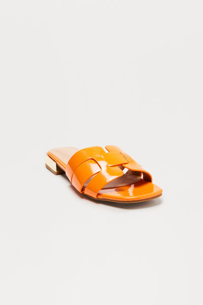 https://cdn.shopify.com/s/files/1/0293/9277/files/05-21-25_S15_190_SQUARE5_Orange_CZ_14-30-14_FLATLAY_5327_PXF.jpg?v=1750811821&with=400&height=600