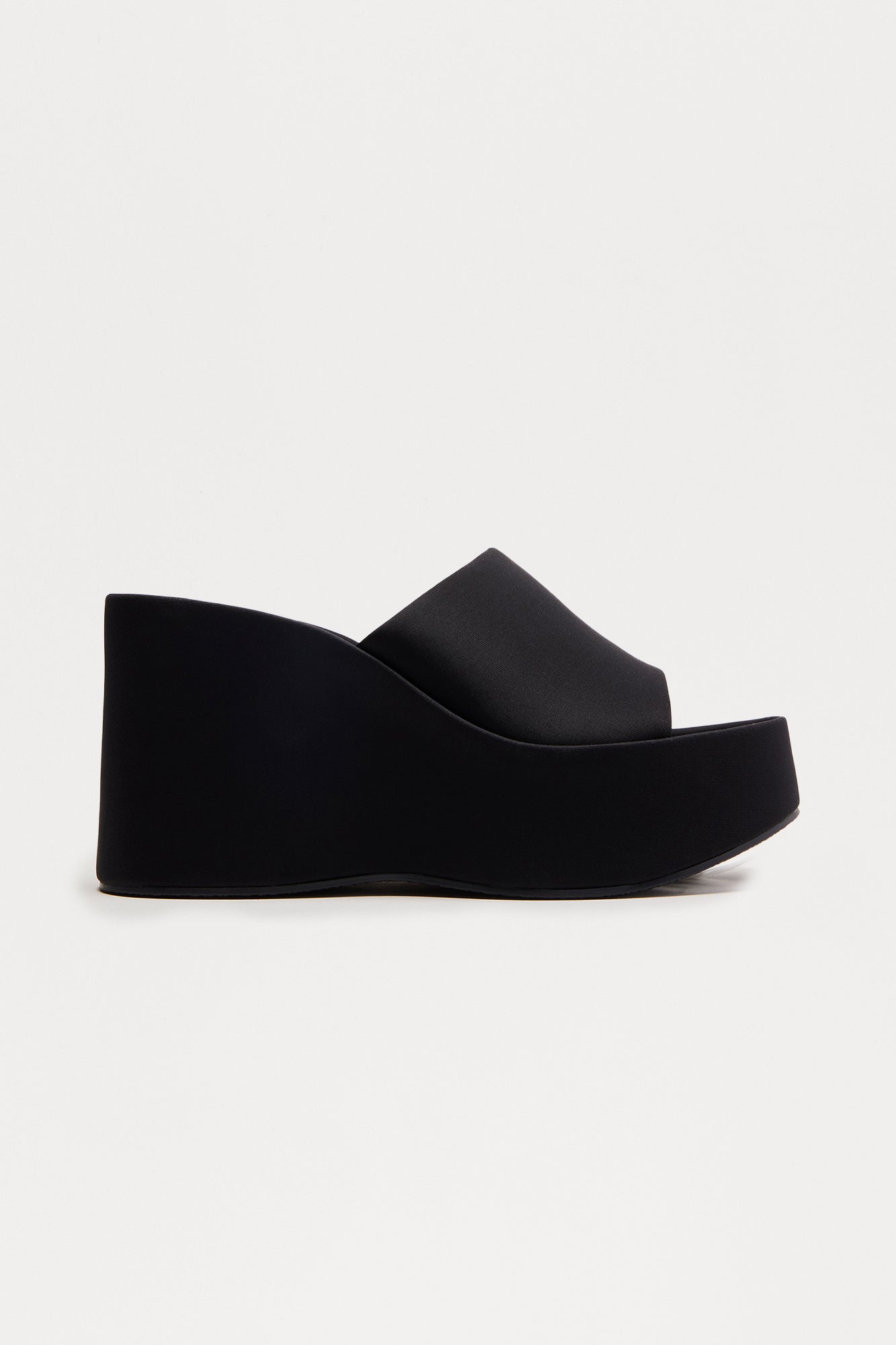 https://cdn.shopify.com/s/files/1/0293/9277/files/05-21-25_S15_195_ULANI01_Black_CZ_14-32-10_FLATLAY_5336_PXF.jpg?v=1747943504