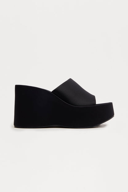 https://cdn.shopify.com/s/files/1/0293/9277/files/05-21-25_S15_195_ULANI01_Black_CZ_14-32-10_FLATLAY_5336_PXF.jpg?v=1747943504