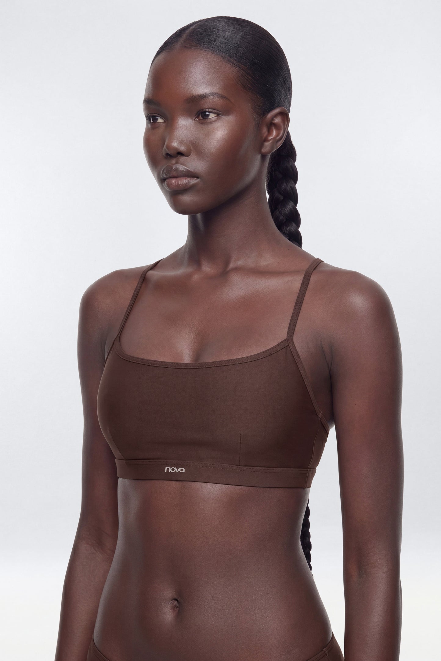 https://cdn.shopify.com/s/files/1/0293/9277/files/05-22-26_S7_40_B12503SP1302_Brown_ZSR_JZ_SO_11-53-18_5373-4_ES_ES_JA.jpg?v=1782748347