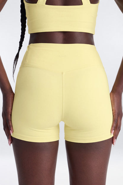 https://cdn.shopify.com/s/files/1/0293/9277/files/05-22-26_S7_44_B425SB0501_SoftYellow_JZ_SO_14-44-43_76461-5_AB_ES_JA.jpg?v=1780933585