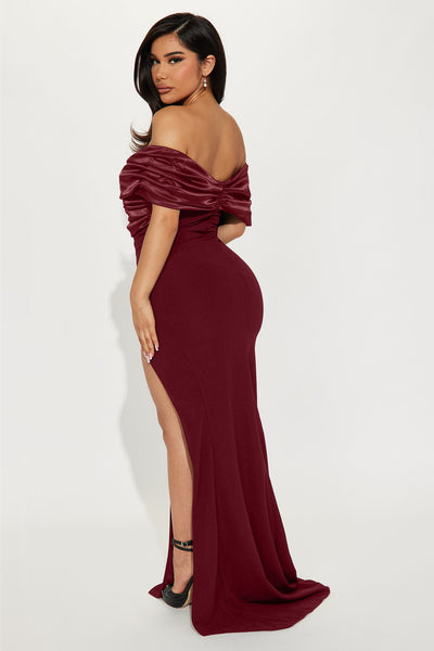 https://cdn.shopify.com/s/files/1/0293/9277/files/05-23-23Studio3_RA_IM_11-19-18_25_DR2452_Black_R_0371_EH7.10.53AM_EH_KP_Wine.jpg?v=1755735454&with=400&height=600
