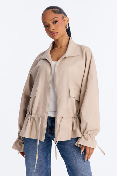 https://cdn.shopify.com/s/files/1/0293/9277/files/05-26-26_S3_23_V225JK1911702_Natural_LR_PC_14-52-43_68707_BH.jpg?v=1780092454&with=400&height=600