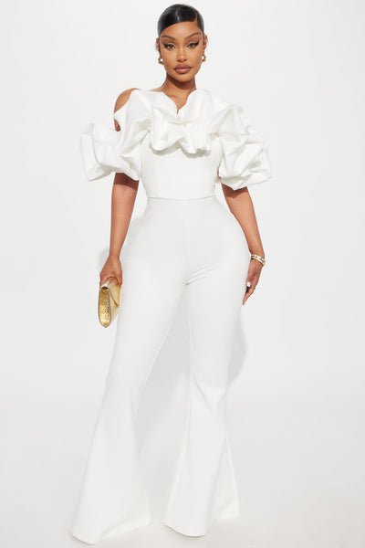 https://cdn.shopify.com/s/files/1/0293/9277/files/05-28-25_S2_1_JUMPSUIT08023_White_ZSR_CXB_RL_13-40-34_33971_SG.jpg?v=1748535079&with=400&height=600