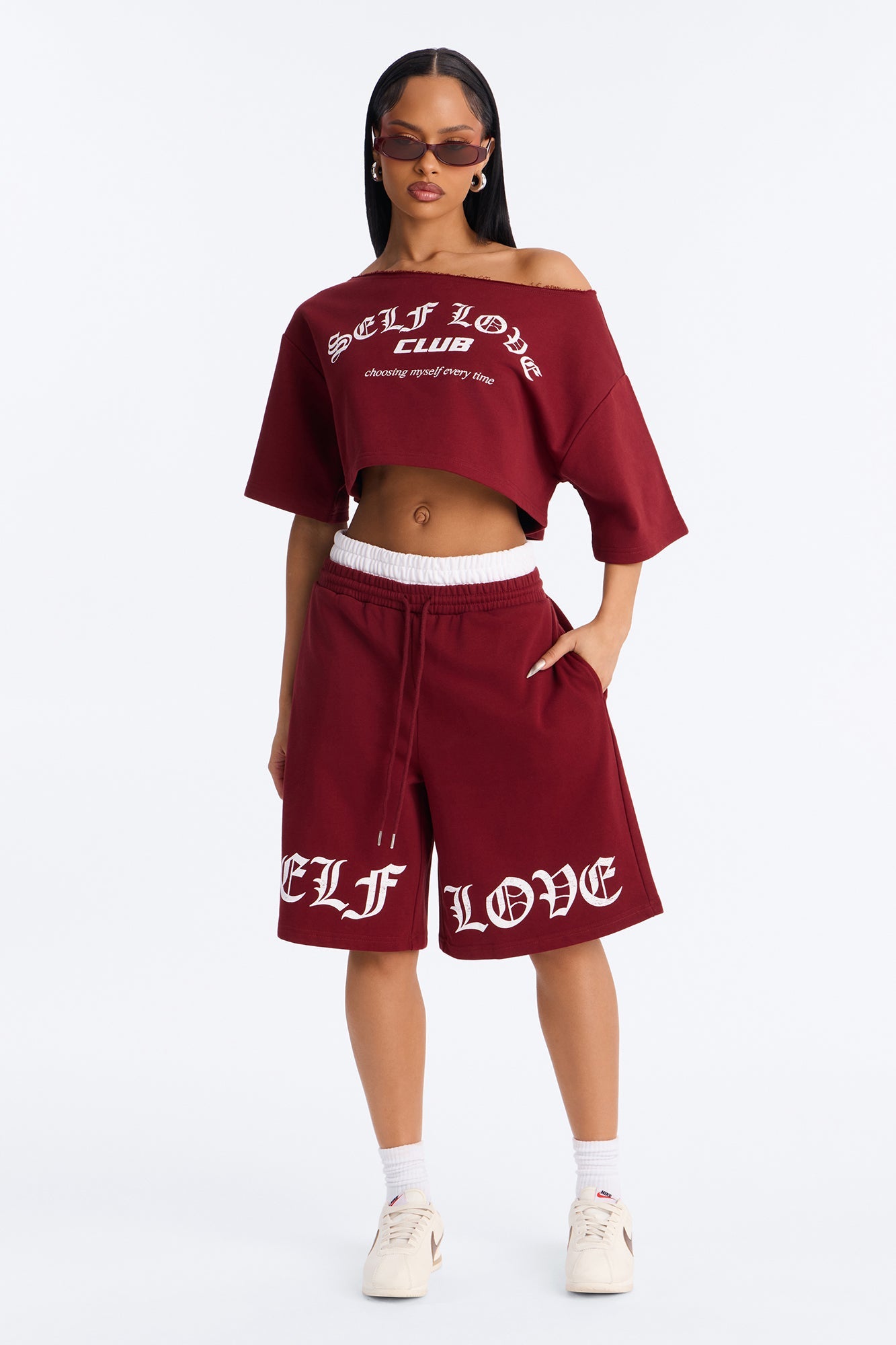 https://cdn.shopify.com/s/files/1/0293/9277/files/05-28-26_S3_40_V126MS1341_Burgundy_AE_SS_15-21-36_0179_MWA.jpg?v=1780416571