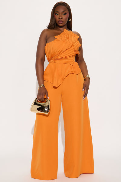 https://cdn.shopify.com/s/files/1/0293/9277/files/05-29-25_S1_4_CJ56442_Orange_RK_AC_10-32-01_PLUS_0052_PXF.jpg?v=1748626660&with=400&height=600