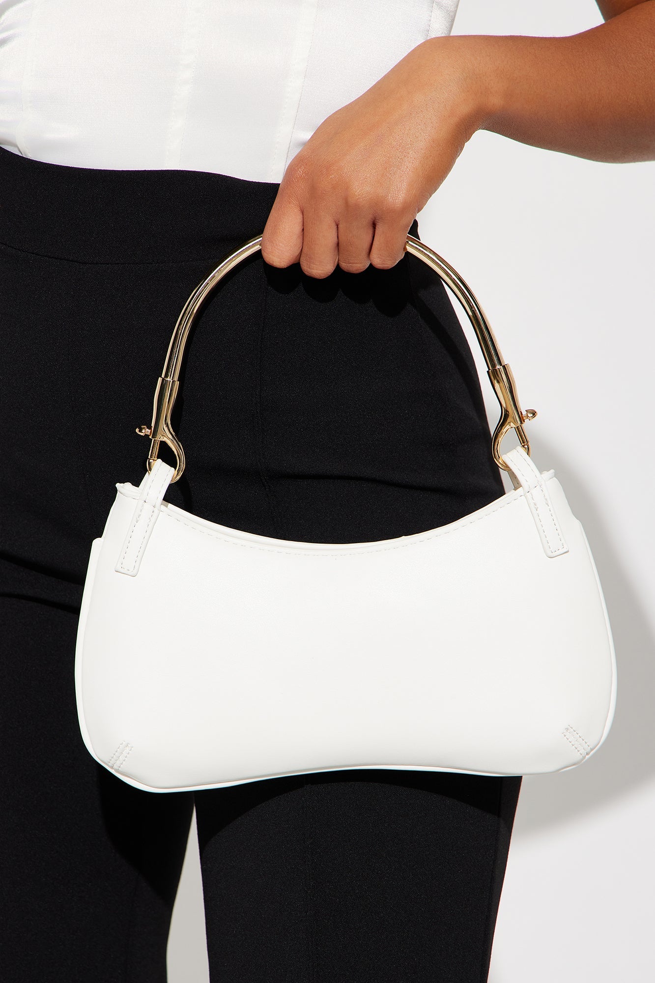 https://cdn.shopify.com/s/files/1/0293/9277/files/05-30-24_S1_84_LM8750_White_AZ_IM_15-18-53_81017_PXF.jpg?v=1717444935