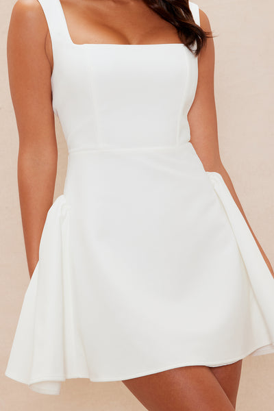https://cdn.shopify.com/s/files/1/0293/9277/files/05-30-25_S5_7_24GWQ16036_White_TK_IM_10-51-41_3602_PXF.jpg?v=1748891488&with=400&height=600