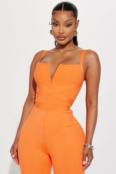 https://cdn.shopify.com/s/files/1/0293/9277/files/06-01-23Studio2_KJ_RL_11-50-45_6_74980E_Orange_31307_DQ.jpg?v=1686257328&with=400&height=600