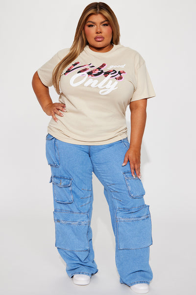 https://cdn.shopify.com/s/files/1/0293/9277/files/06-01-23Studio4_RA_AC_14-49-50_59_23014892_Sand_1830_PLUS_PXF.jpg?v=1686247720&with=400&height=600