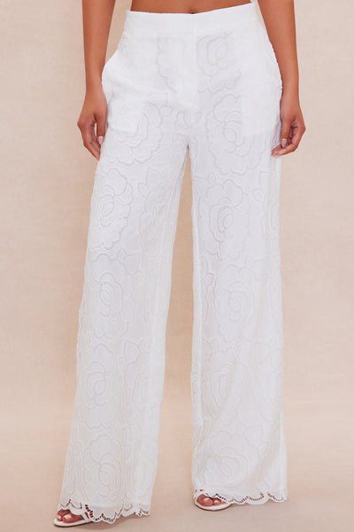 https://cdn.shopify.com/s/files/1/0293/9277/files/06-02-25_S5_41_C97254_White_ZSR_CZ_DO_14-30-59_5051_PXF.jpg?v=1748985726&with=400&height=600