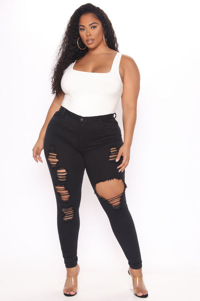https://cdn.shopify.com/s/files/1/0293/9277/products/06-03-21Studio3_CE_JH_13-56-16_53_P803_BLACK_R_PLUS_2304_NT.jpg?v=1662511659&with=400&height=600