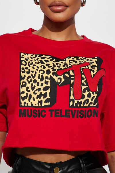 https://cdn.shopify.com/s/files/1/0293/9277/files/06-03-23Studio2_KJ_RL_14-54-14_22_7MTV97400NV_Red_32352_MP.jpg?v=1686350562&with=400&height=600