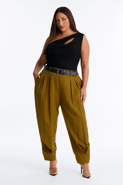 https://cdn.shopify.com/s/files/1/0293/9277/files/06-03-26_S3_16_B226PT1901_Olive_AC_KK_10-51-55_PLUS_1930_MWA.jpg?v=1781028727&with=400&height=600