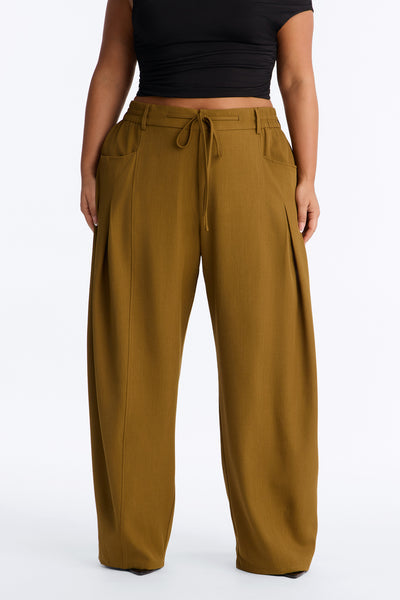 https://cdn.shopify.com/s/files/1/0293/9277/files/06-03-26_S3_19_B226PT0708_Olive_AC_KK_11-03-12_PLUS_1970_MWA.jpg?v=1781028819&with=400&height=600