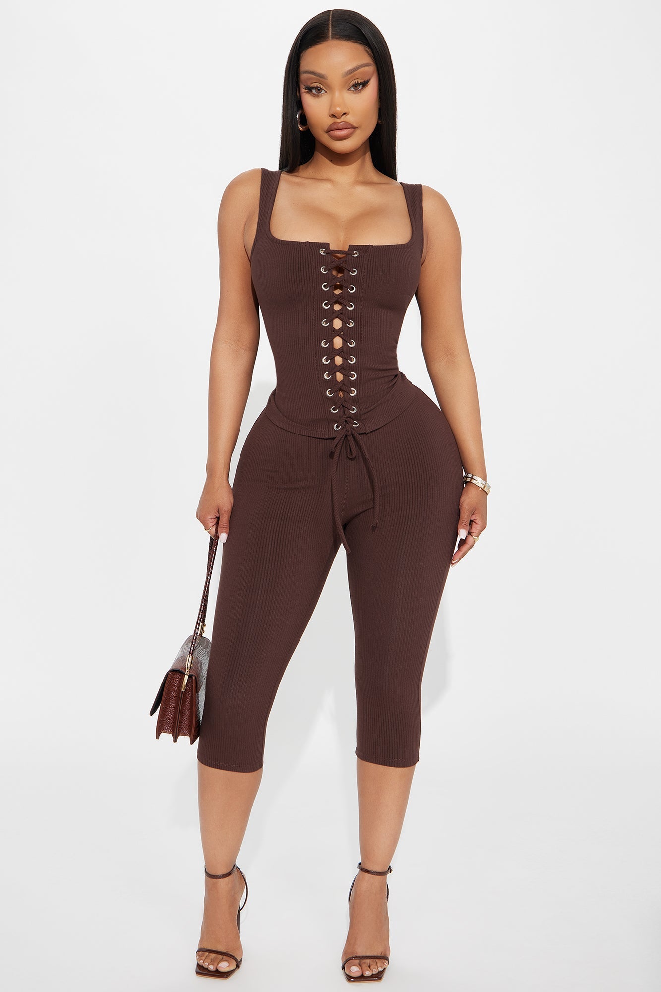 https://cdn.shopify.com/s/files/1/0293/9277/files/06-04-25_S2_8_ST2007_Chocolate_CXB_RL_14-32-39_35312_PXF.jpg?v=1749235877
