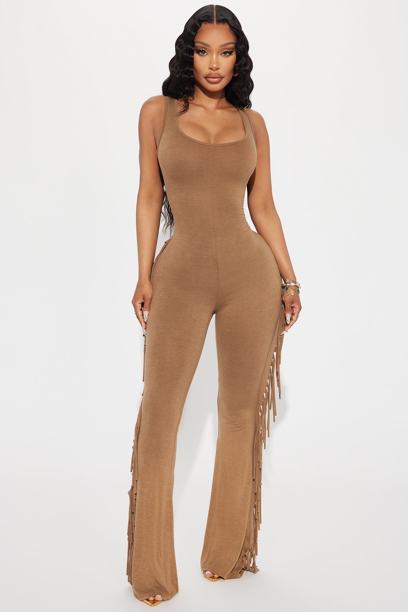 https://cdn.shopify.com/s/files/1/0293/9277/files/06-05-24_S2_2_SJ2274N_Brown_KS_RA_12-23-04_23140_PXF.jpg?v=1717780900