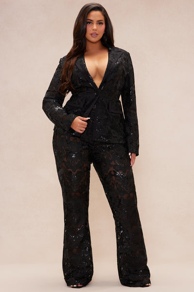 https://cdn.shopify.com/s/files/1/0293/9277/files/06-05-24_S5_24_24GWF9095B_Black_KF_IM_13-28-24_PLUS_46963_PXF.jpg?v=1717706956&with=400&height=600