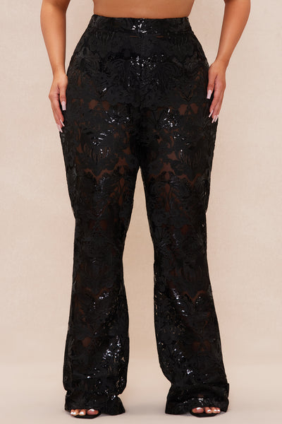 https://cdn.shopify.com/s/files/1/0293/9277/files/06-05-24_S5_24_24GWF9095B_Black_KF_IM_13-28-24_PLUS_46977_PXF.jpg?v=1717706956&with=400&height=600
