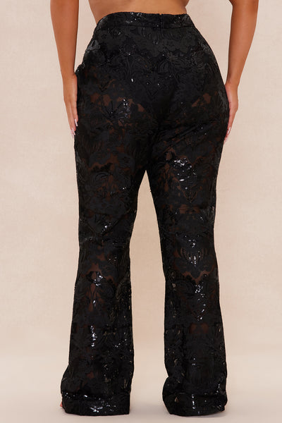 https://cdn.shopify.com/s/files/1/0293/9277/files/06-05-24_S5_24_24GWF9095B_Black_KF_IM_13-28-24_PLUS_46984_PXF.jpg?v=1717706956&with=400&height=600