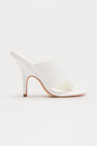 https://cdn.shopify.com/s/files/1/0293/9277/files/06-05-25_S15_2_PORTER10_White_CZ_09-31-39_FLATLAY_14937_PXF.jpg?v=1750810246&with=400&height=600