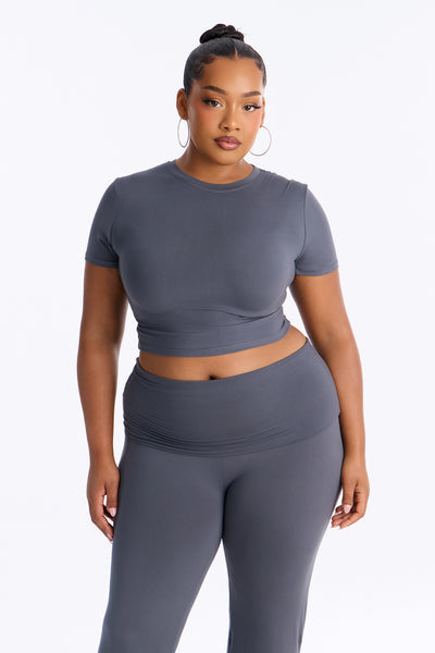 https://cdn.shopify.com/s/files/1/0293/9277/files/06-05-26_S1_13_YPS60068_Charcoal_KK_KT_11-13-55_PLUS_0265_MWA.jpg?v=1781107830&with=400&height=600