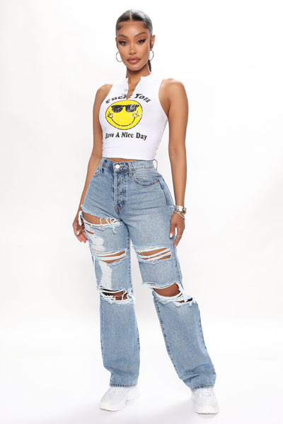 https://cdn.shopify.com/s/files/1/0293/9277/products/06-06-22Studio4_ME_RL_15-32-17_31_AB18361RSMD_MediumWash_17080_JB.jpg?v=1654632573&with=400&height=600