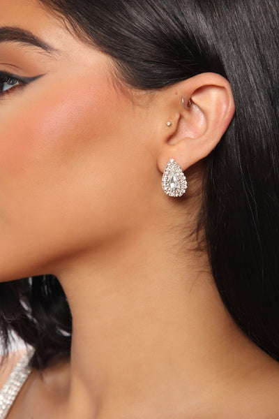 https://cdn.shopify.com/s/files/1/0293/9277/products/06-08-22Studio4_KJ_KP_13-47-37_72_TSER880698_Silver_P_3046_JB.jpg?v=1655309450&with=400&height=600