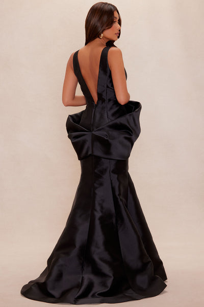 https://cdn.shopify.com/s/files/1/0293/9277/files/06-09-25_S5_37_S25XW048S_Black_ZSR_RA_DO_14-13-27_7056_SG.jpg?v=1749513667&with=400&height=600