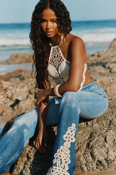 https://cdn.shopify.com/s/files/1/0293/9277/files/06-09-26_Sunkissed-in-White_-Collection_LOOK_16_10-15-59_RA_MR_37381_ES_MH.jpg?v=1783374682&with=400&height=600